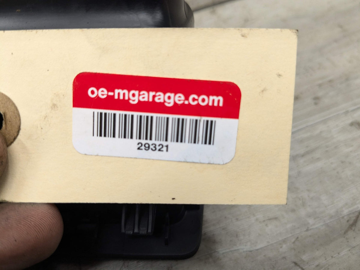 06-11 OEM BMW E90 E91 328 330 335 M3 Sedan Interior Central Console Rear Vent
