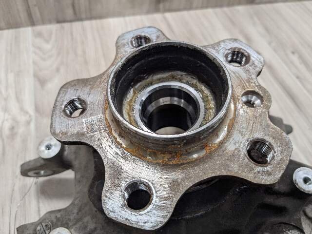 2019 BMW 330i G20 Rear Left Driver Spindle Knuckle w/ Bearing 6878623 19-25 OEM BMW G20 330 M340 REAR Left Driver Knuckle Wheel Hub Spindle Bearing