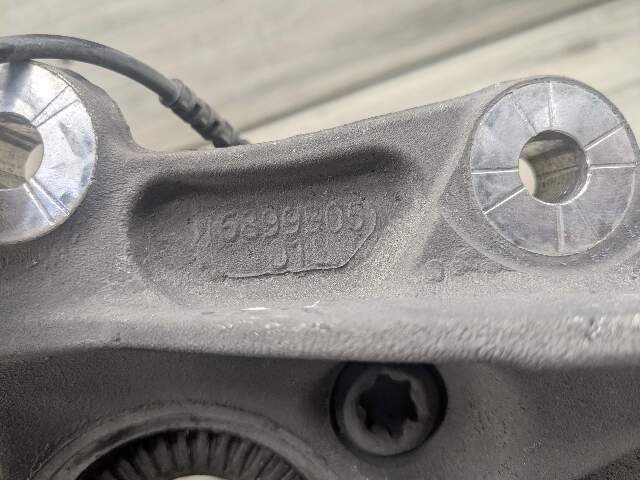 2021 BMW 330i G20 Rear Left Driver Spindle Knuckle w/ Bearing 6899305 19-25 OEM BMW G20 330 M340 REAR Left Driver Knuckle Wheel Hub Spindle Bearing