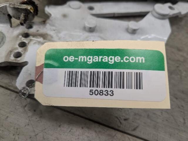 OEM BMW F22 F23 F30 F32 F33 F34 F36 F80 F82 F83 F87 Left Right Hood Hinges PAIR