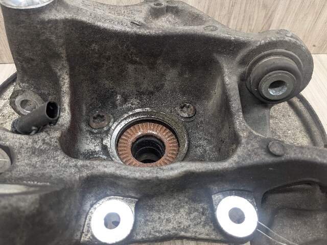 2018 BMW M550i G30 Rear Right Passenger Spindle Knuckle w/ Bearing 6866338 17-23 OEM BMW G30 530 540 M5550 REAR Right Passenger Hub Knuckle Bearing Carrier