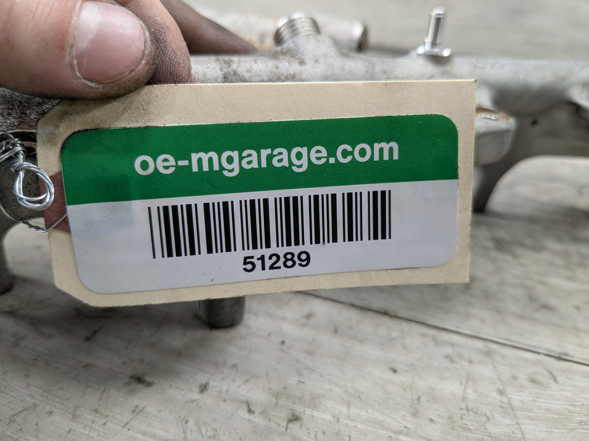12-23 OEM BMW F30 G30 540 740 Engine Pressure Fuel Injector Rail Line B58 F34