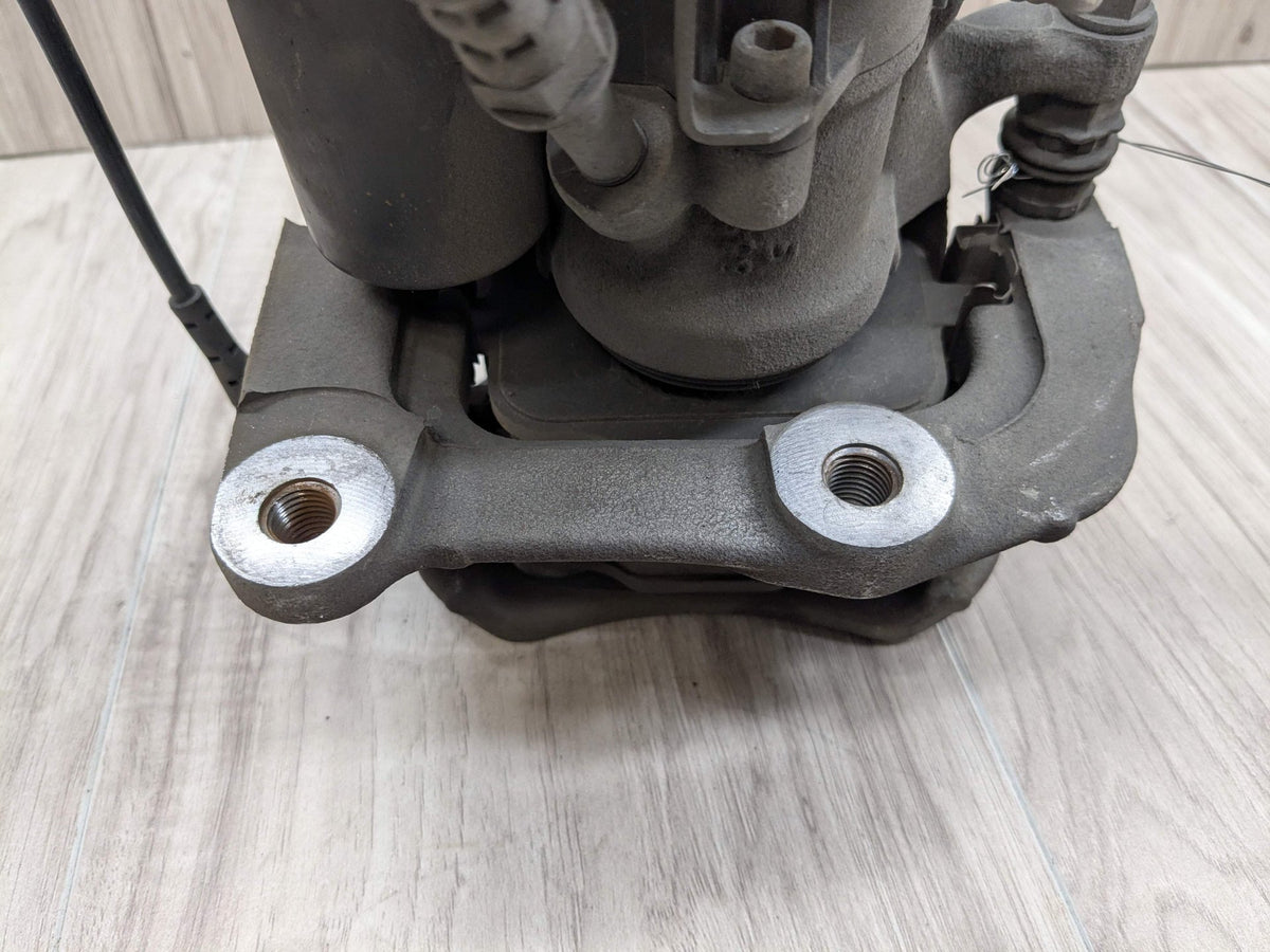2019 BMW X5 G05 Rear Right Passenger Brake Caliper 6891768 19-25 OEM BMW G05 G06 G07 X5 X6 X7 Rear Right Passenger Side Brake Caliper Gray OEM