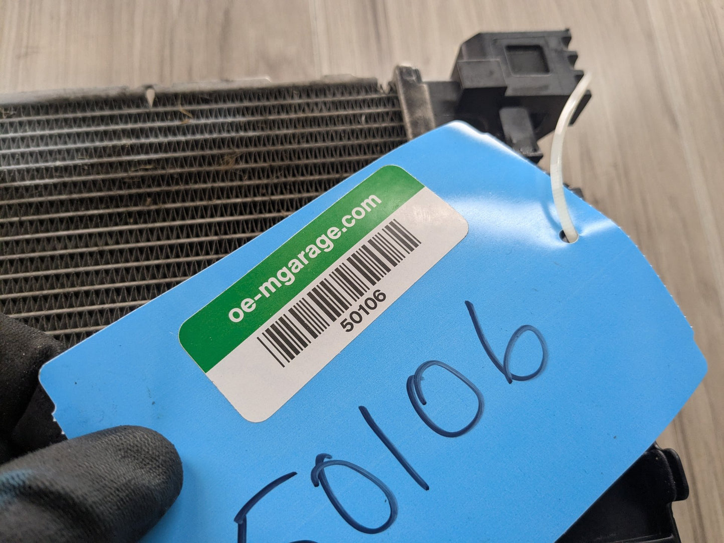 2016 BMW 750i G12 Cooling Radiator 8743667 16-19 OEM BMW G11 G12 G30 750 M550iX Auxiliary Coolant Radiator N63R