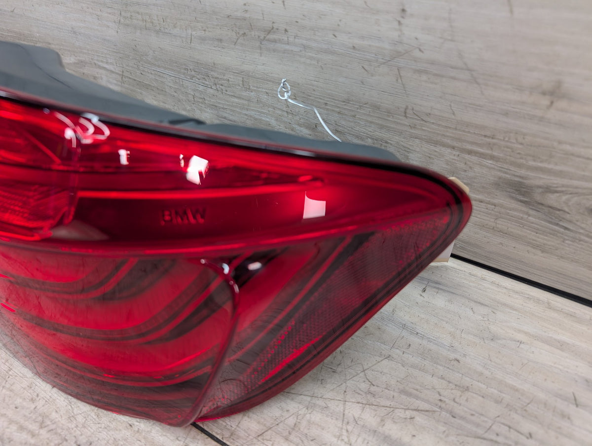2011-2016 BMW 528i F10 Rear Right Passenger Outer Tail Light 7312708 Estimated Current mileage:71,680 OEM