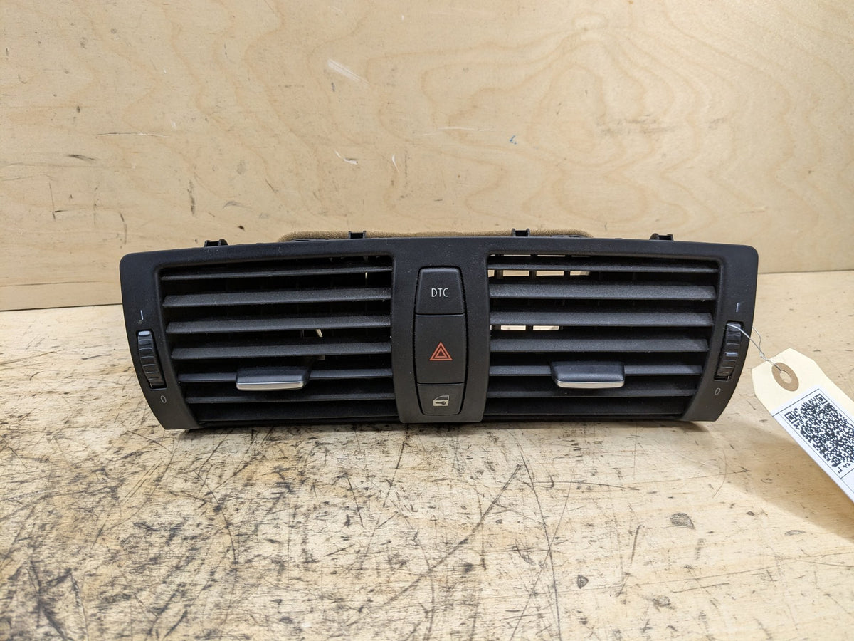 08-13 OEM BMW E82 E88 128 135 Dash Dashboard Center Middle AC Air Vent Grille