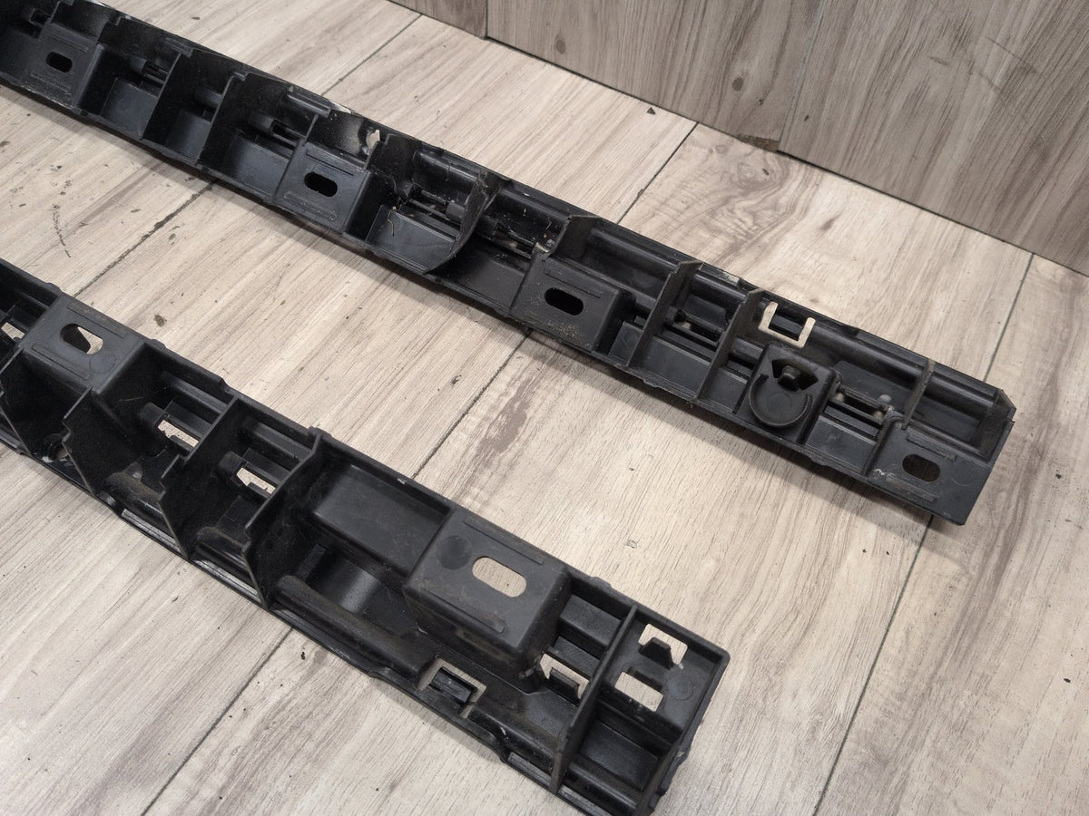 2011-2016 BMW M5 F10 Left Driver Side Rocker Panel Brackets SET 7184777 OEM