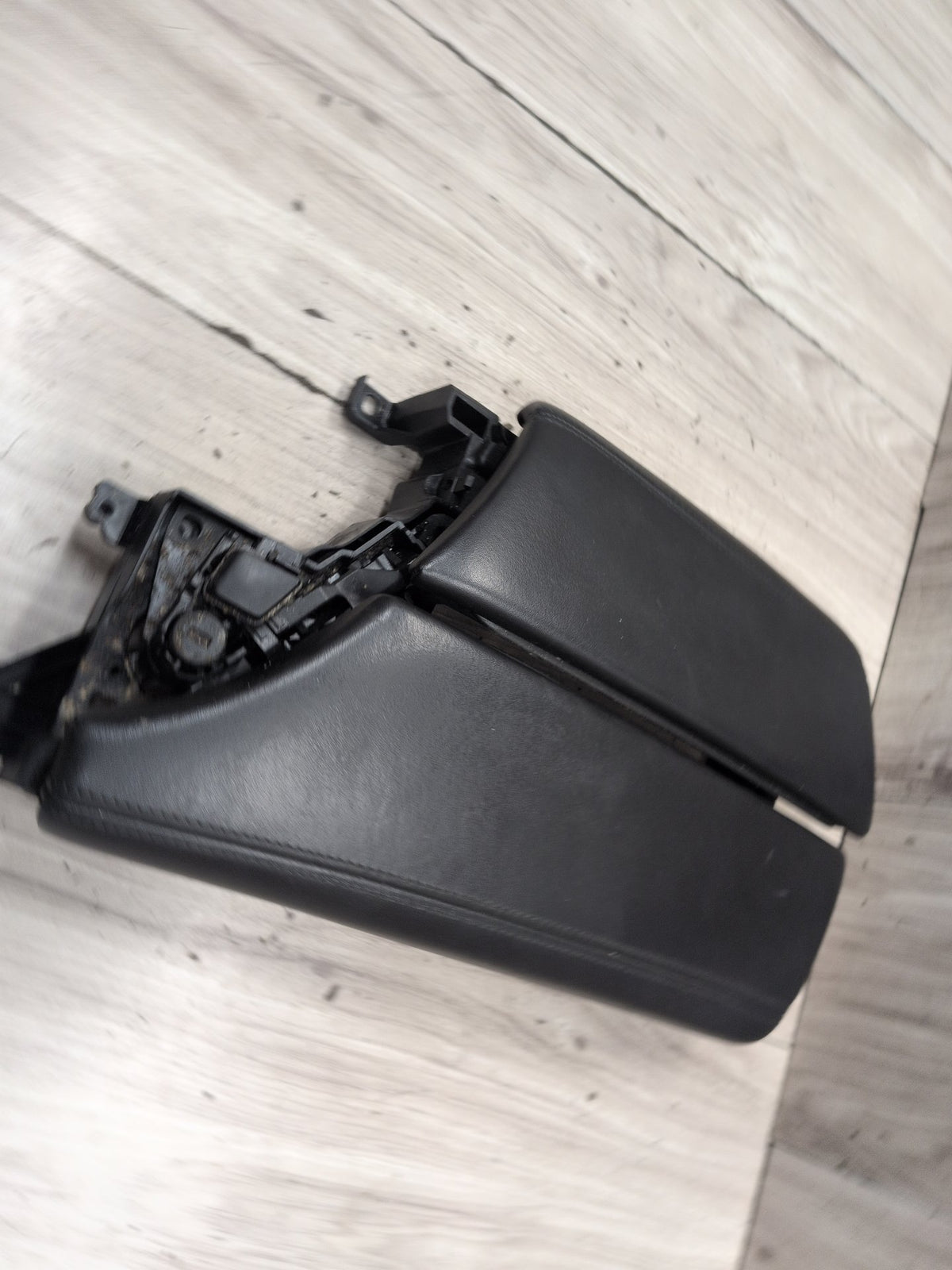 2011-2016 BMW M5 F10 Center Console Armrest Arm Rest 8050274 OEM