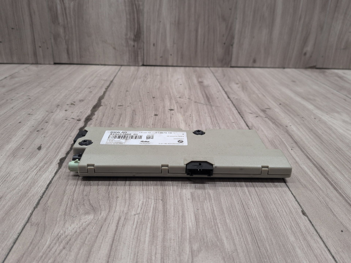 2011-2016 BMW M5 F10 Radio Antenna Amplifier Diversity Module 9346804 OEM
