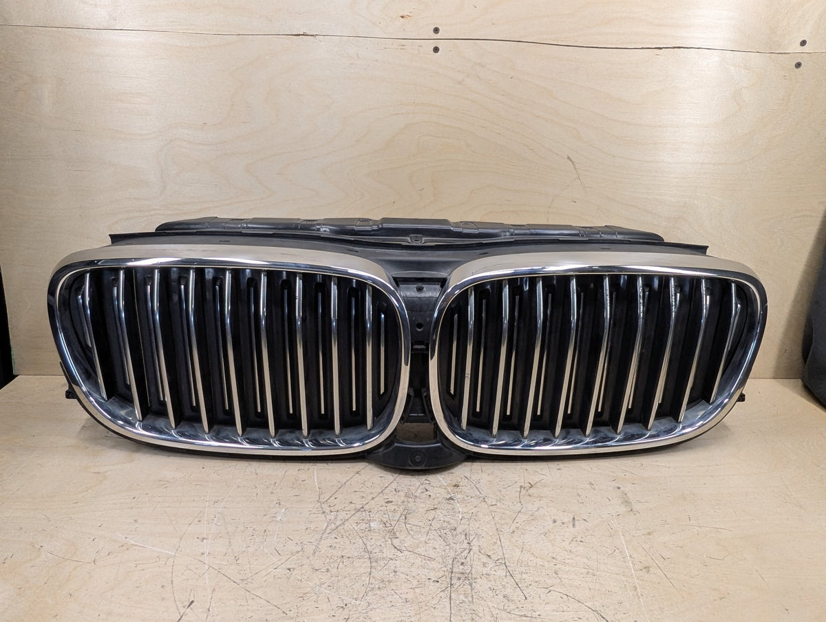 16-19 BMW G12 Front Bumper Radiator Air Flap Shutter w/ Kidney Grilles OEM