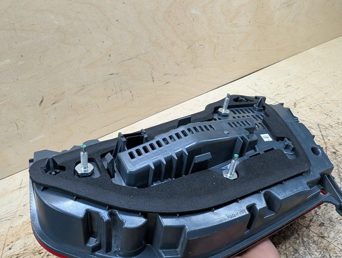 16-19 OEM BMW G11 G12 740 750 M760 Rear Left Driver Trunk Inner Stop Tail Light