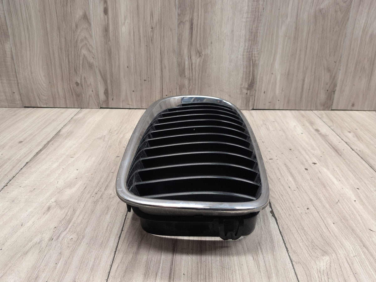 2011-2016 BMW M5 F10 Front Right Passenger Upper Bumper Cover Kidney Grille OEM