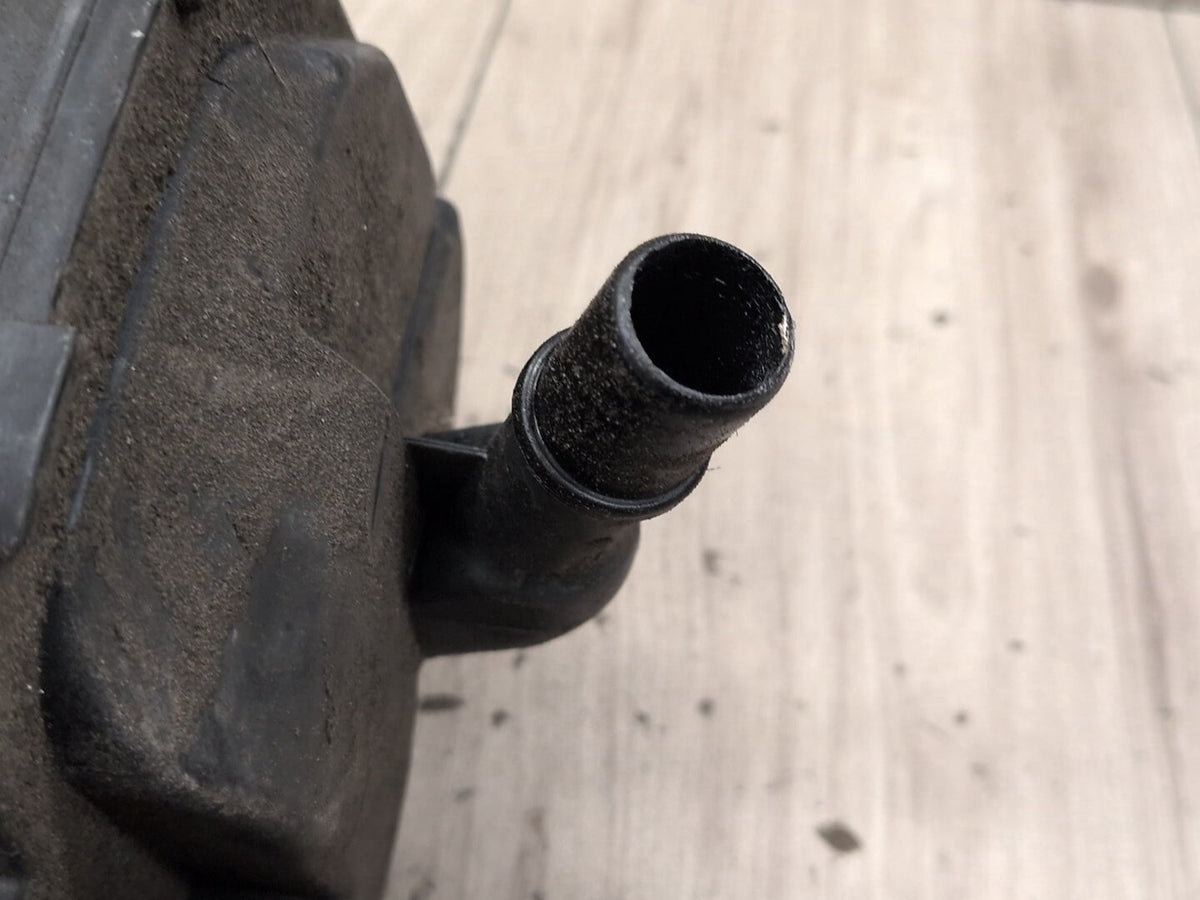 2009-2012 Mercedes-Benz E550 W212 Fuel Vapor Charcoal Canister A2124700359 OEM