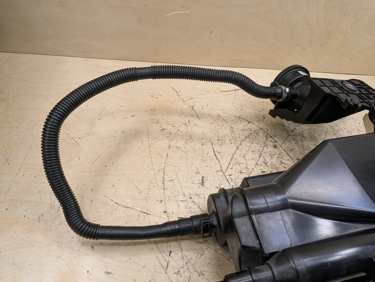 OEM BMW F95 G05 G06 G07 X5 Charcoal Filter Fuel Tank Vapor Evaporator Canister