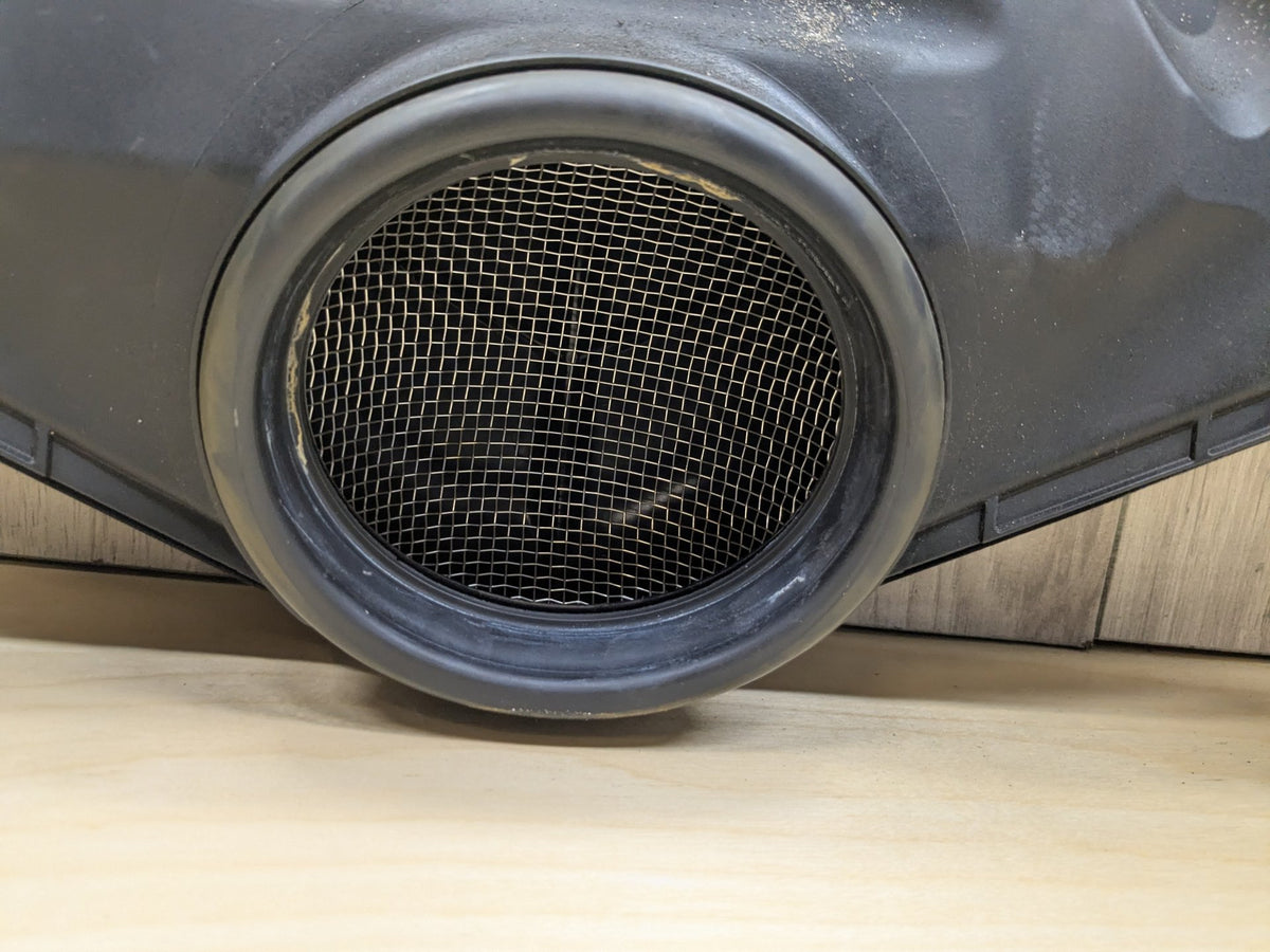 2009-2011 Mercedes-Benz R171 SLK-Class M272 Engine Air Filter Box A2730900901