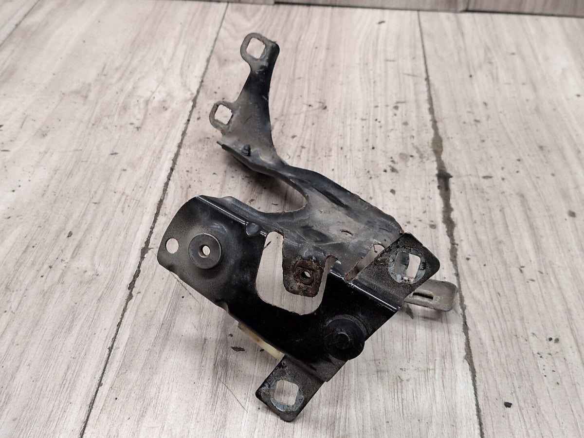 2016-2022 BMW 750i G12 Front Left Driver Fender Brackets SET 7413401 OEM