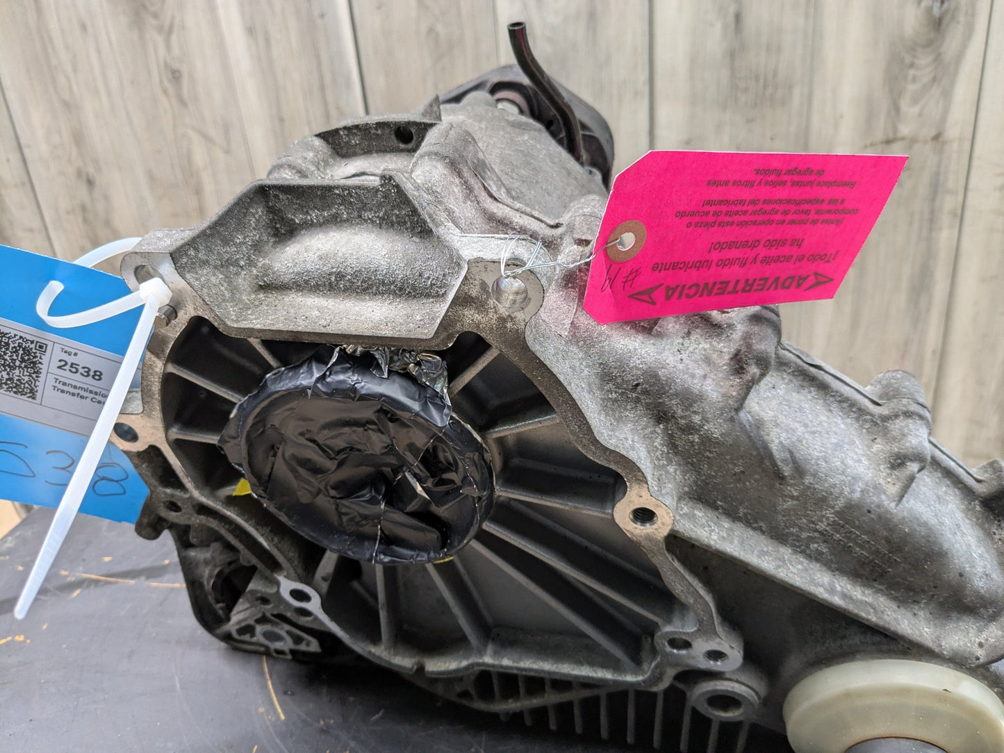 2007 - 2013 BMW X5 E70 Transmission Transfer Case 7599886 N62B48B
