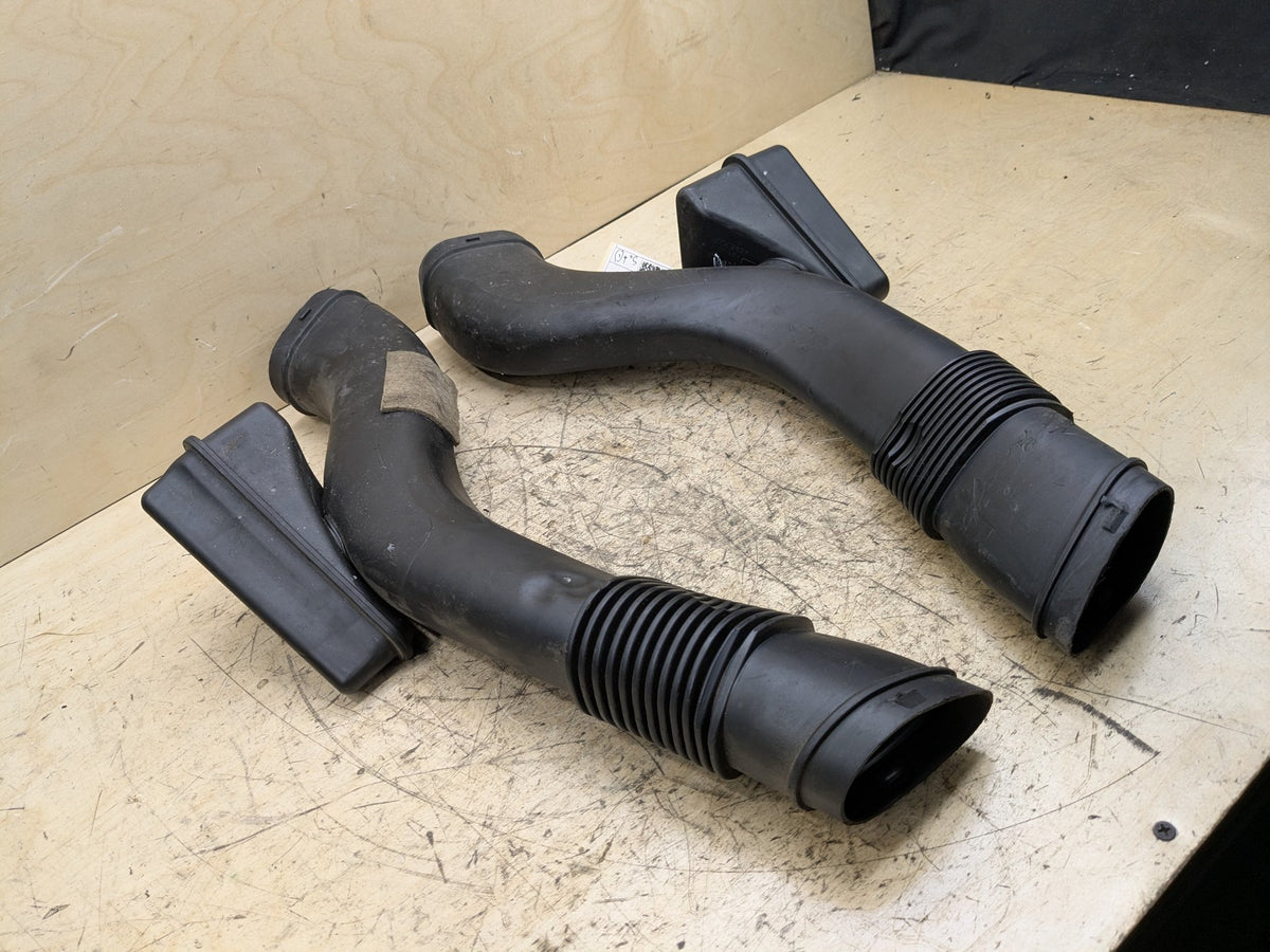 2018-2023 BMW M550i G30 Left Right Brake Air Ducts SET 8613149 OEM