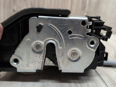 07-14 OEM BMW E70 E71 E72 X5 X6 Right Passenger Door Actuator Latch Lock