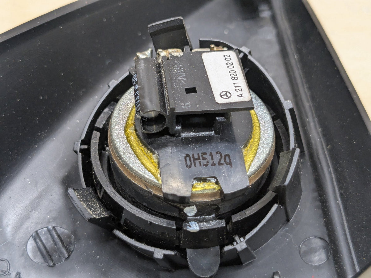 2009-2011 Mercedes-Benz SLK-Class R171 Front Left Driver Door Triangle Corner Speaker Assembly A2118200202 OEM