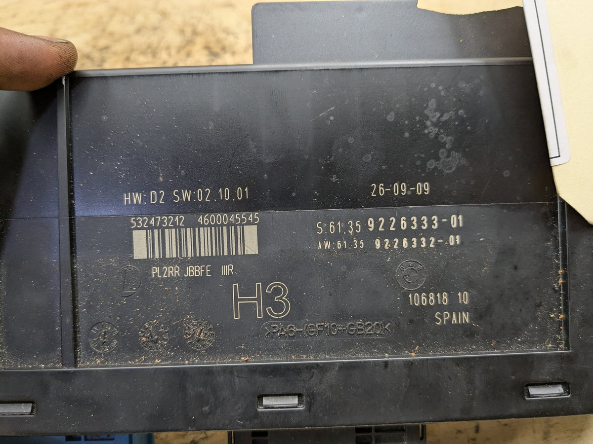 2008-2013 BMW 135i E88 BCM Body Control Module 9226333 OEM