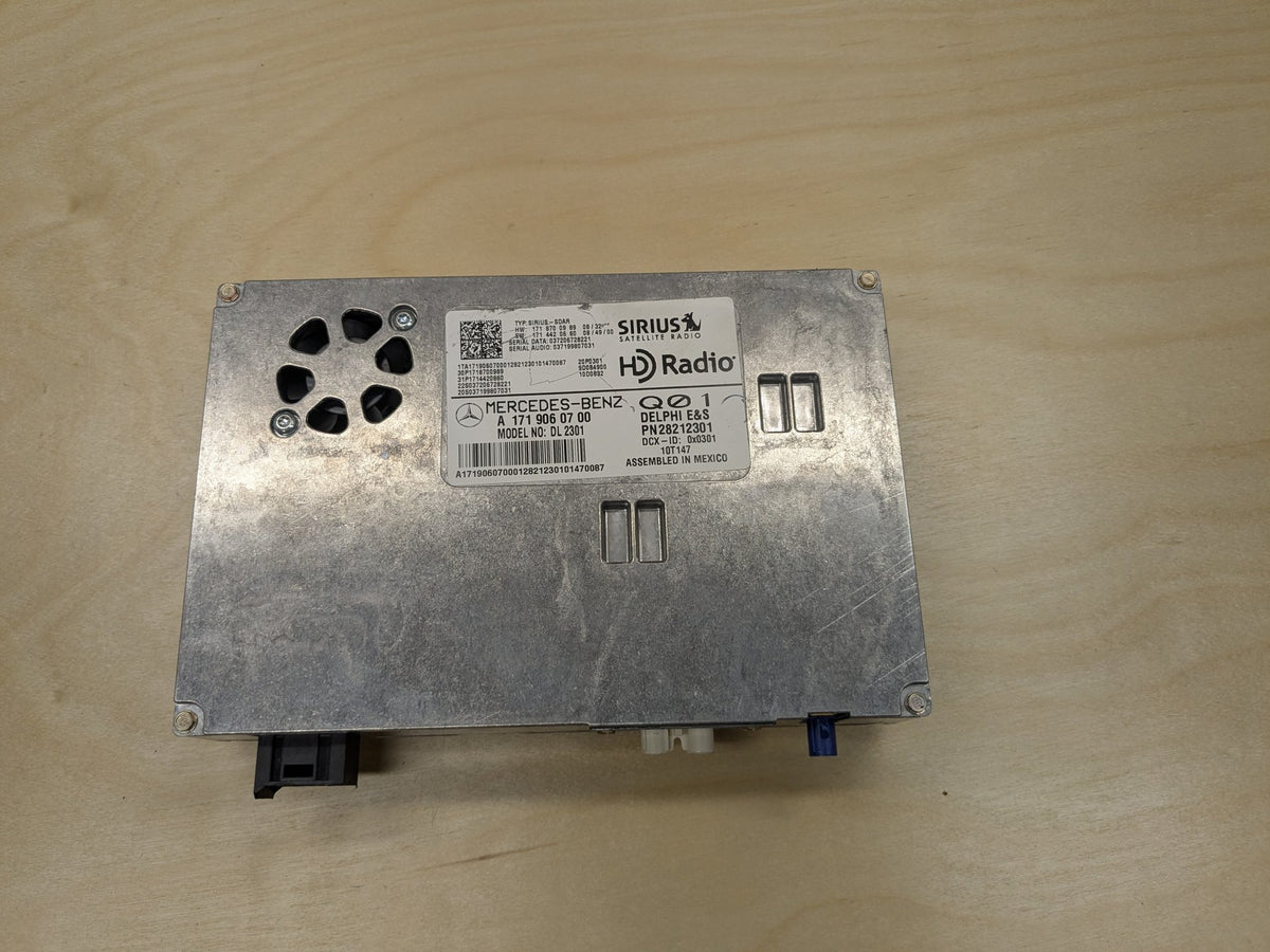 2009-2011 Mercedes-Benz SLK-Class R171 Radio Receiver Module A1719060700 OEM