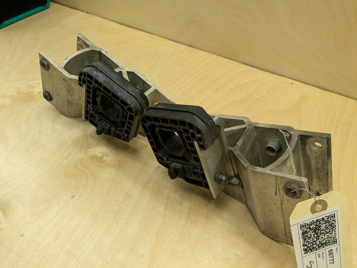 18-24 OEM BMW G01 G02 F97 F98 X3 X4 Left Right Side Bumper Impact Mount Brackets