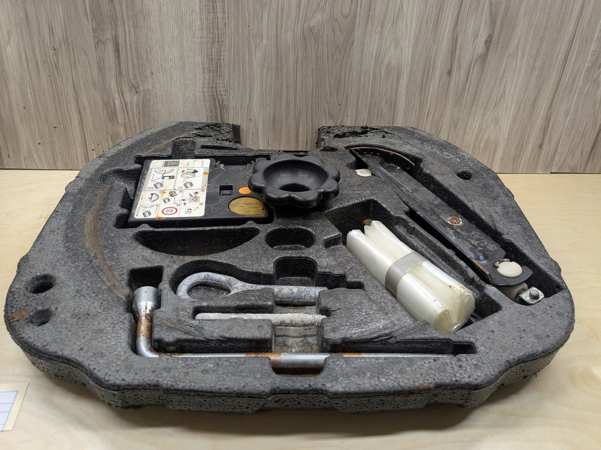 09-11 Mercedes-Benz SLK-Class R171 Emergency Spare Wheel Rim Tire Tool Kit SET