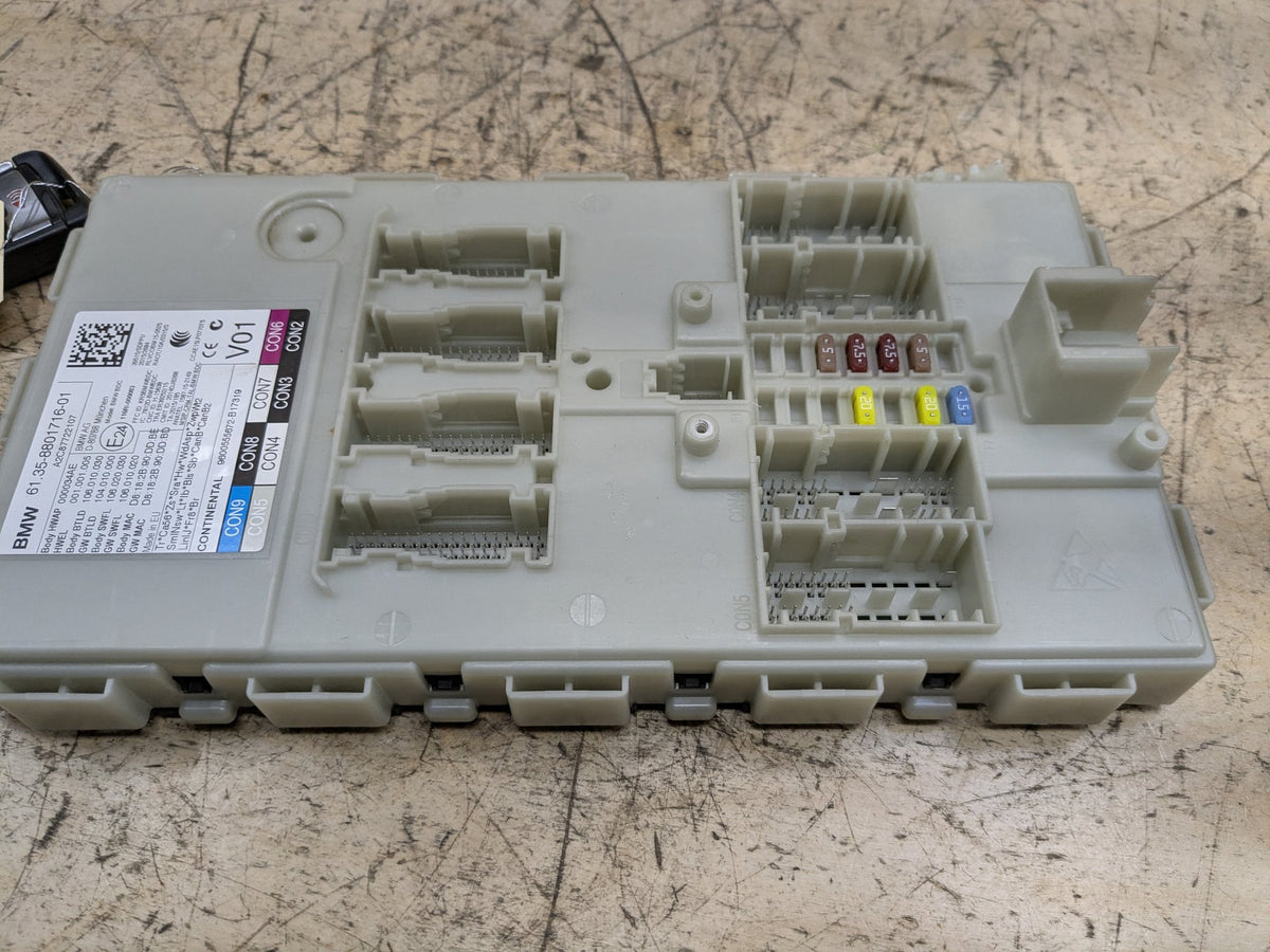 2018-2023 BMW M550i G30 Bdc Body Domain Fem Control Module w/ Key 8801716 OEM