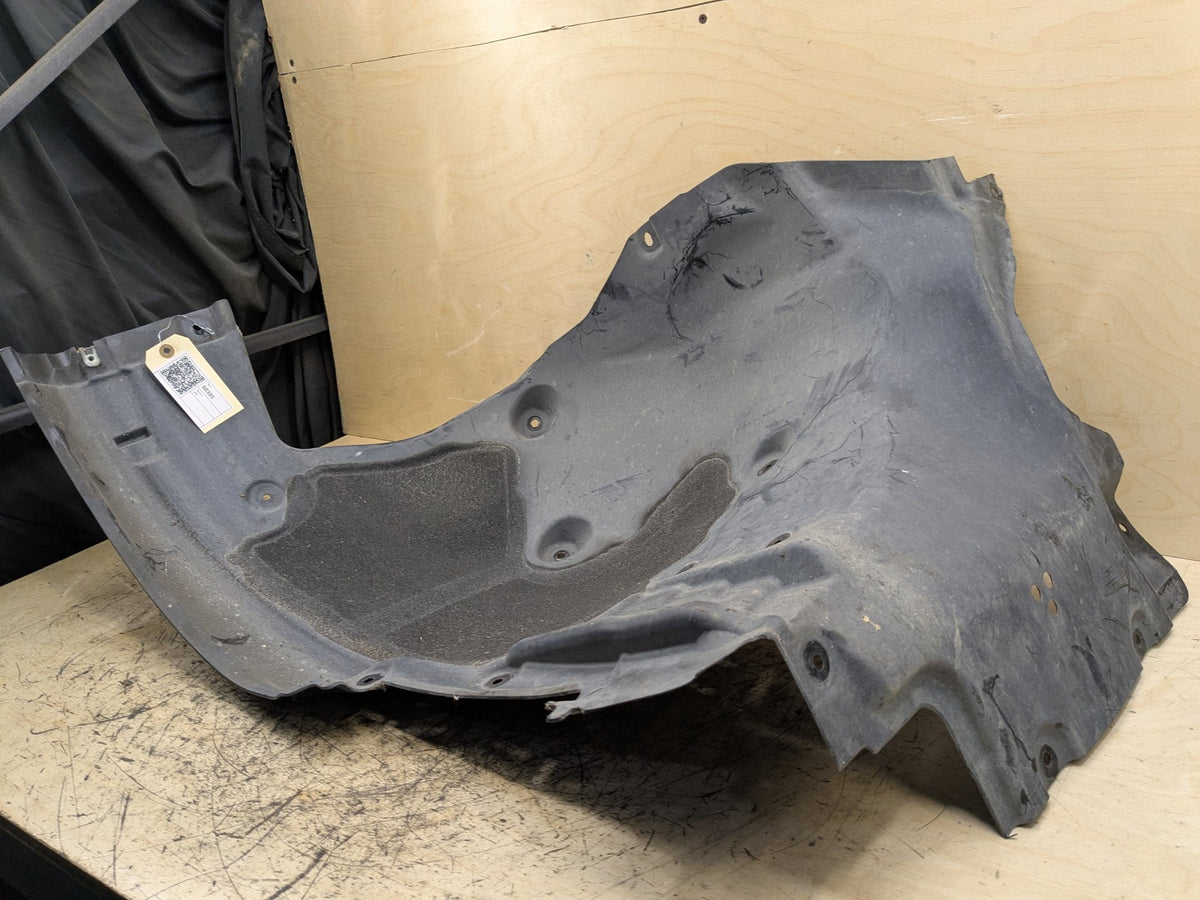 2016-2019 BMW 740Li G12 Front Right Fender Liner Splash Guard 7340202 OEM
