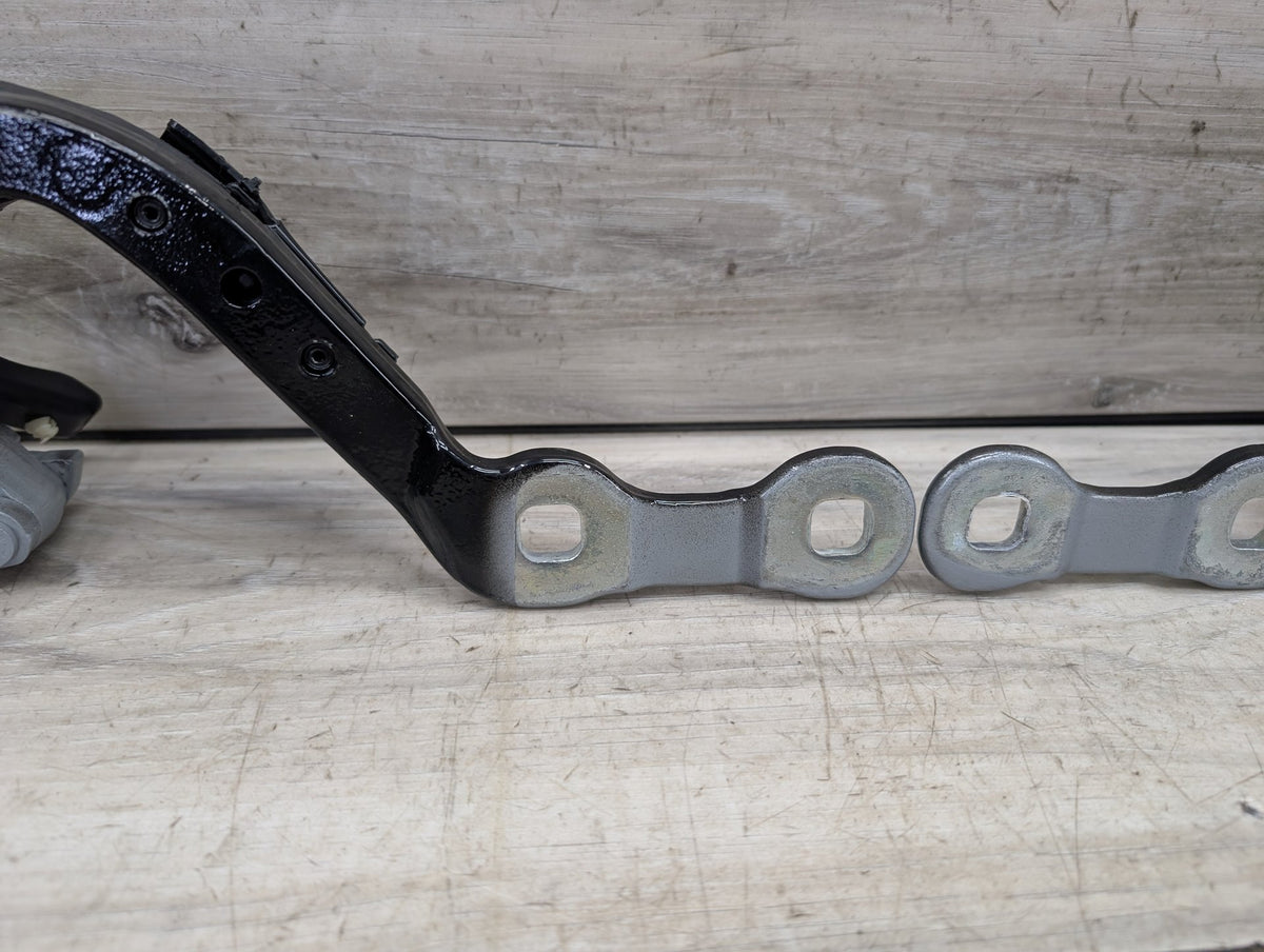 2018- 2024 BMW X3 G01 REAR LEFT & RIGHT LIFTGATE HINGE OEM 7397315