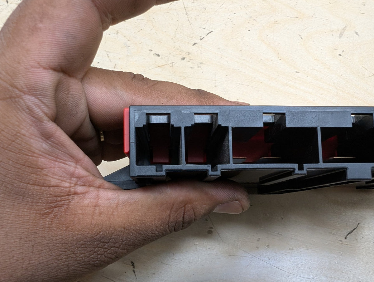 OEM BMW F22 F30 F32 F36 F80 F82 Positive Battery Distributor B+ Power Fuse Box