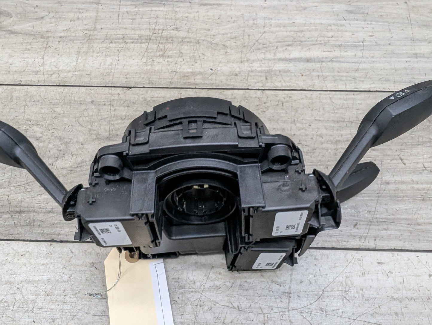 08-13 OEM BMW E82 E88 128 135 Steering Angle Sensor Clock Spring