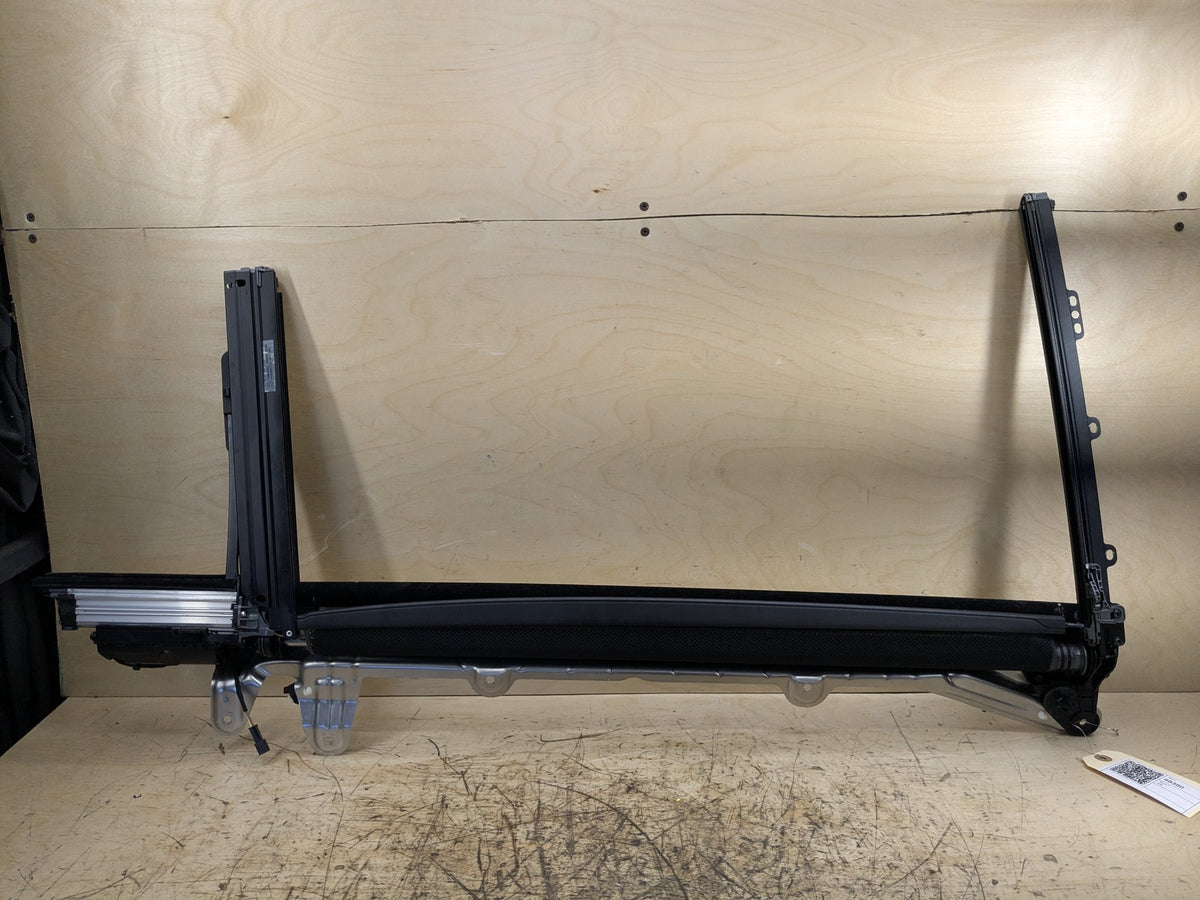 OEM BMW G12 740 750 M760 Rear Right Passenger Door Sun Blind Shade Roller Light