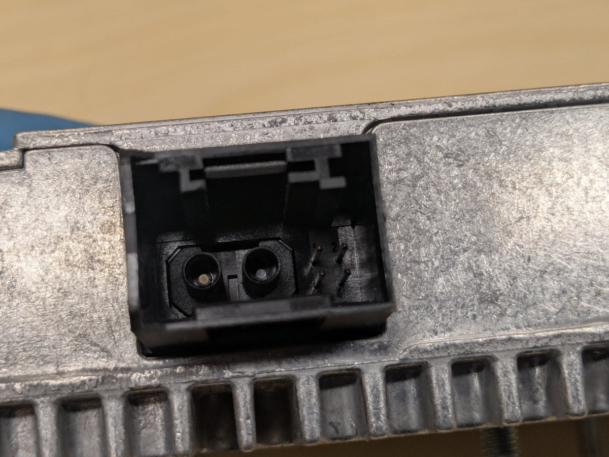 2009-2011 Mercedes-Benz SLK-Class R171 Radio Receiver Module A1719060700 OEM