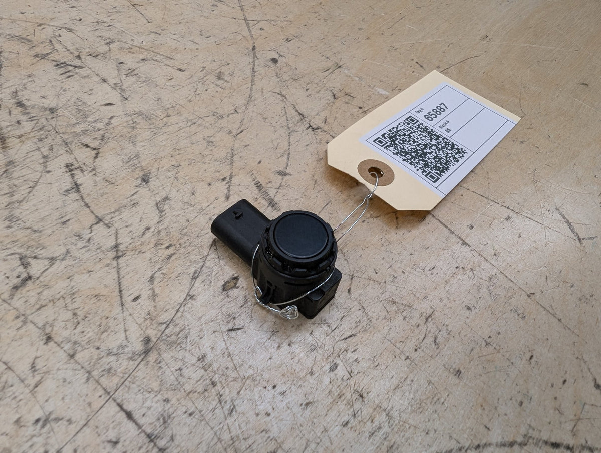 OEM BMW F44 G05 G12 G20 G22 G23 G26 G80 PDC Parking Distance Sonic Sensor Black