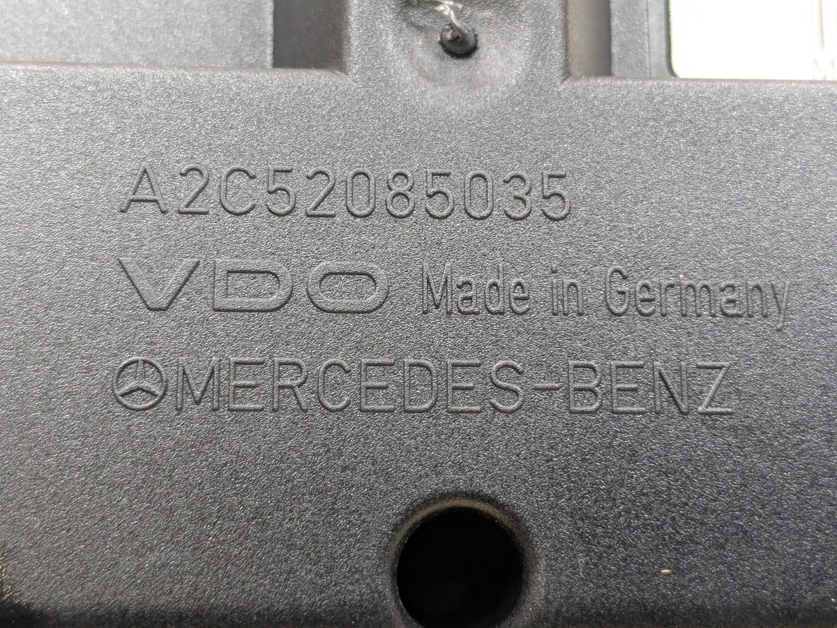 2009-2011 Mercedes-Benz SLK-Class R171 Speedometer Gauge Cluster A1715406747 OEM