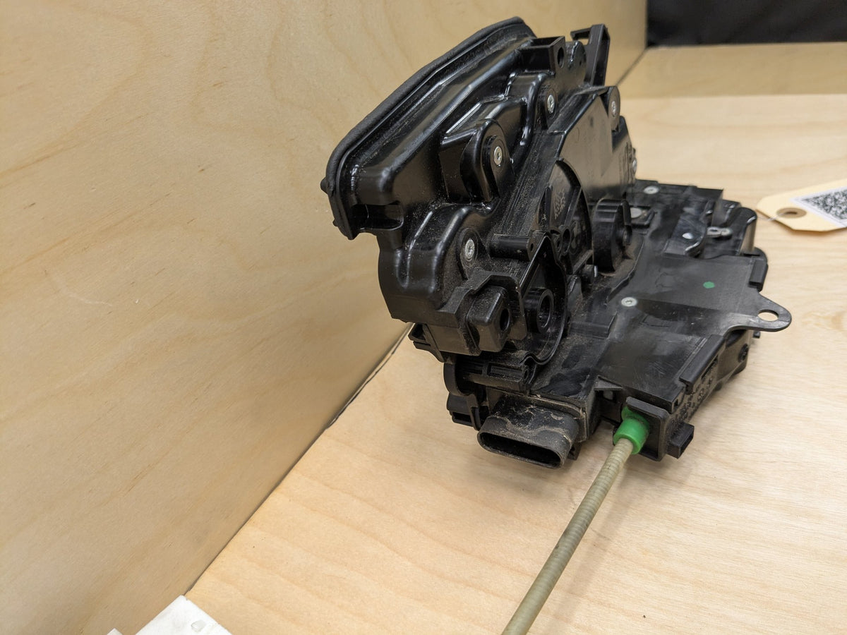 16-22 OEM BMW G11 G12 FRONT LEFT DRIVER Side Door Lock Latch Actuator SOFT CLOSE