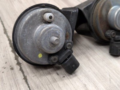 2011-2016 BMW 535i F10 Alarm Horns SET 7279781 OEM
