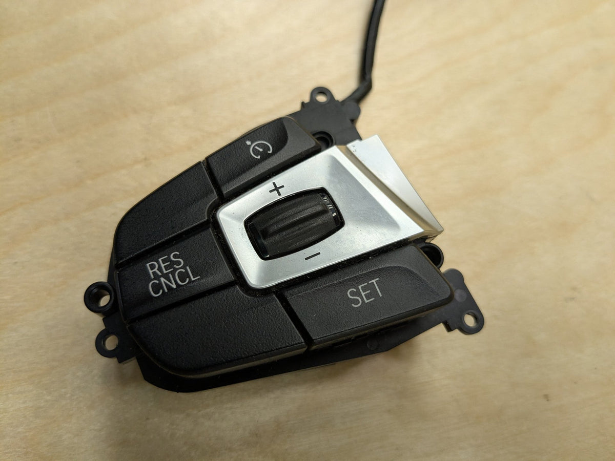 2018-2025 BMW X3 G01 Steering Wheel Switch Buttons 9363432 OEM