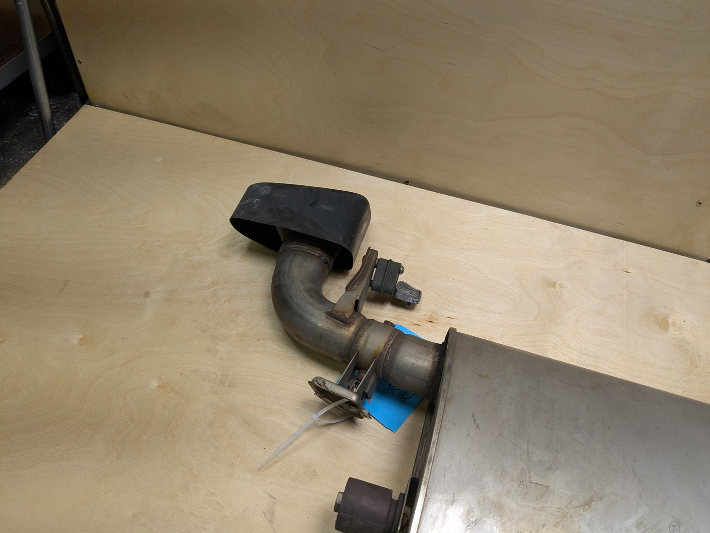 2018 - 2024 BMW X3 G01 Rear Exhaust Muffler 8693952 B58B30O1