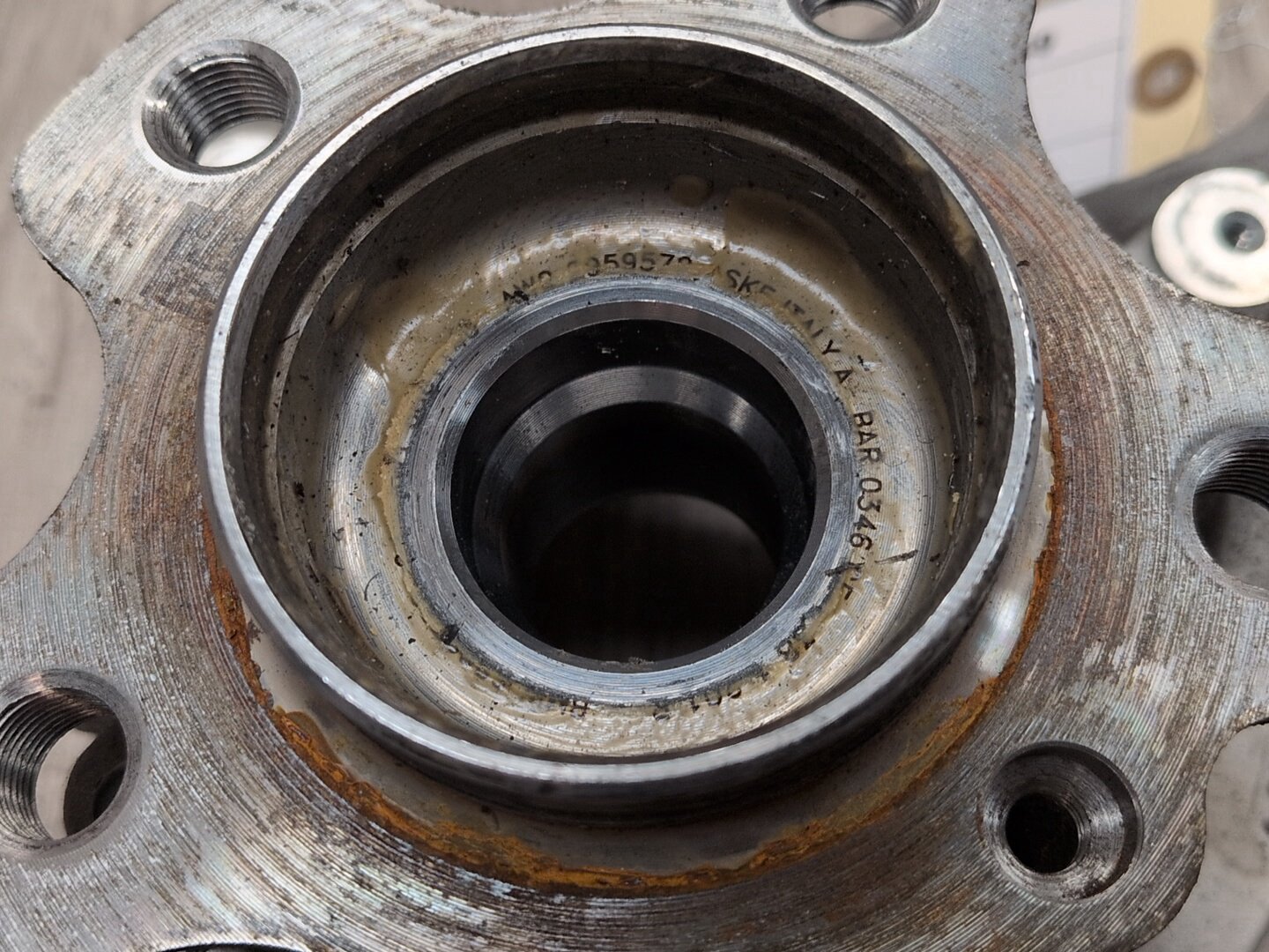 2019-2026 BMW 330i G20 Rear Left Driver Spindle Knuckle w/ Bearing 6879531