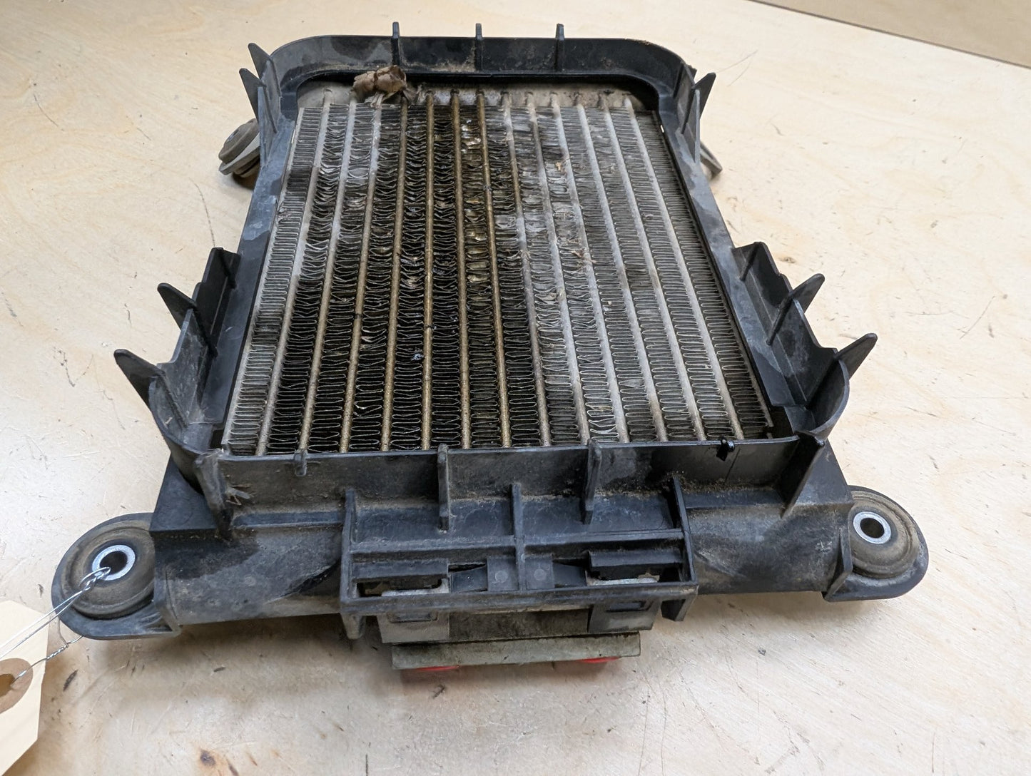 OEM BMW F22 F23 F30 F32 F33 F36 335 440 Engine Oil Auxiliary Secondary Radiator