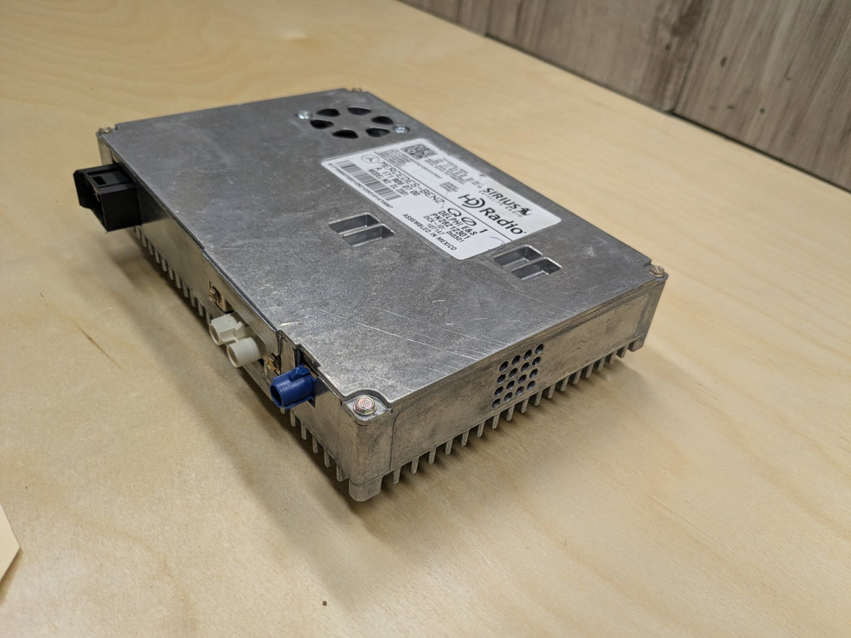 2009-2011 Mercedes-Benz SLK-Class R171 Radio Receiver Module A1719060700 OEM