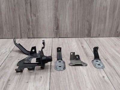2011-2016 BMW 535i F10 Front Right Passenger Fender Brackets SET 7207210 OEM