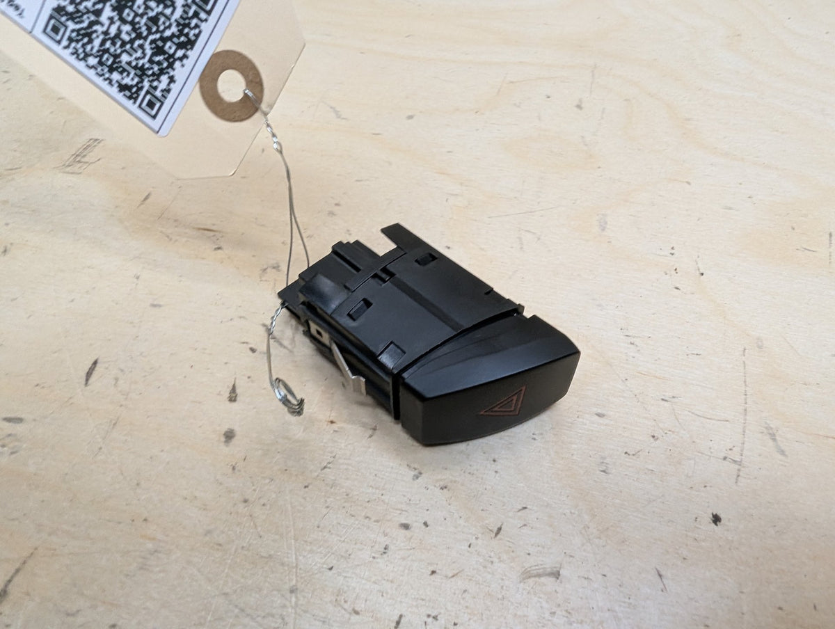 OEM BMW F10 F13 F02 F30 F32 F80 F82 F85 M3 M4 M6 Cooling Fan Relay Control 130A