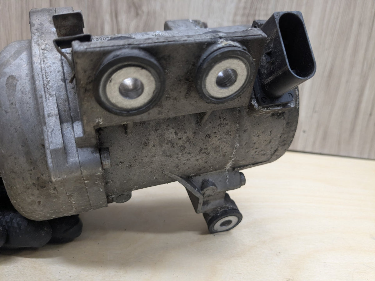 OEM BMW E82 E90 E92 E93 128 328 Engine N52 Auxiliary Electric Water Pump Cooling