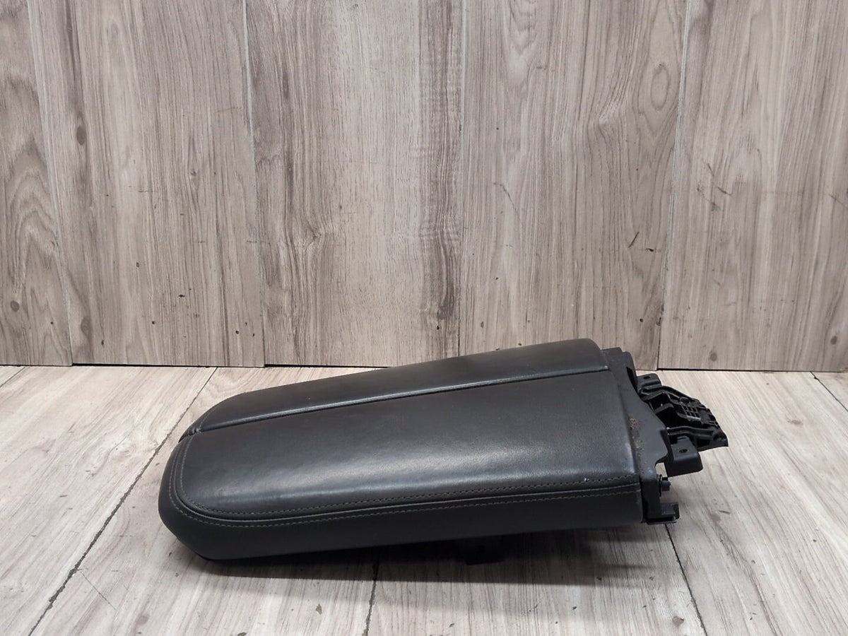 16-22 OEM BMW G11 G12 740 750 M760 Center Console Arm Rest Armrest Leather Black