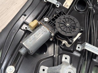 04-10 OEM BMW E64 M6 CONVERTIBLE Rear Right Passenger Window Regulator Motor SET