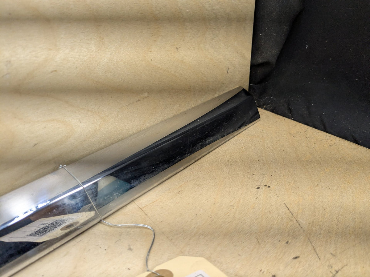 2016-2019 BMW 740Li G12 Exterior Door Trim Molding SET 7364352 OEM